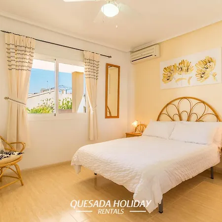 Stunning Rosa In Rojales Spacious 4-bedroom Retreat With Private Pool *