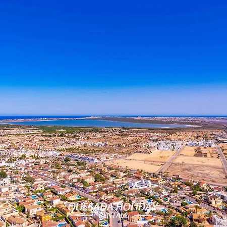 Stunning Rosa In Rojales Spacious 4-bedroom Retreat With Private Pool Villa *